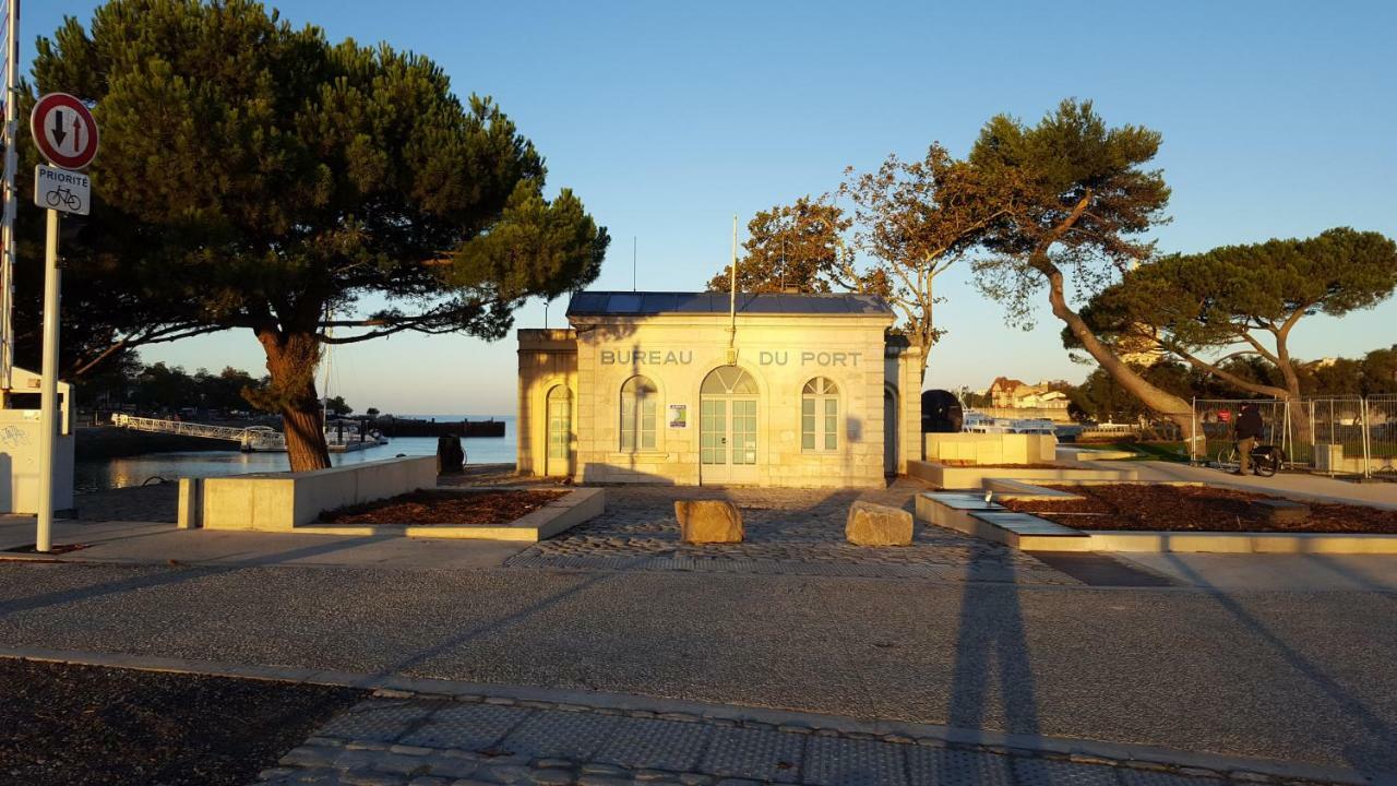 Villa L'Abri D'Emilie Saint-Xandre Esterno foto