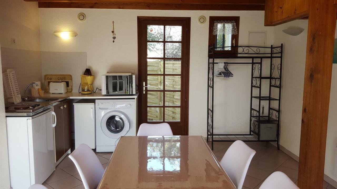 Villa L'Abri D'Emilie Saint-Xandre Esterno foto